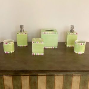 Pottery Barn bathroom accessories